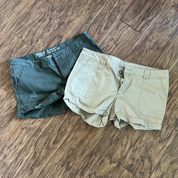 Mossimo size 12 mid rise shorts - Picture 1 of 5